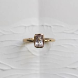 Looking glass ring