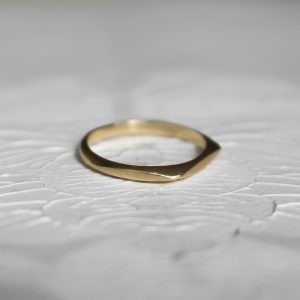 Faceted ring