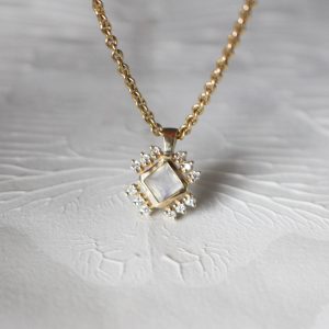 Mariposa necklace