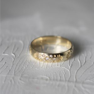 Flora Lyrio ring