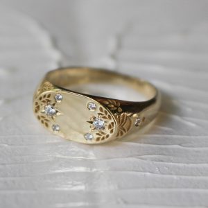 Maaca signet ring